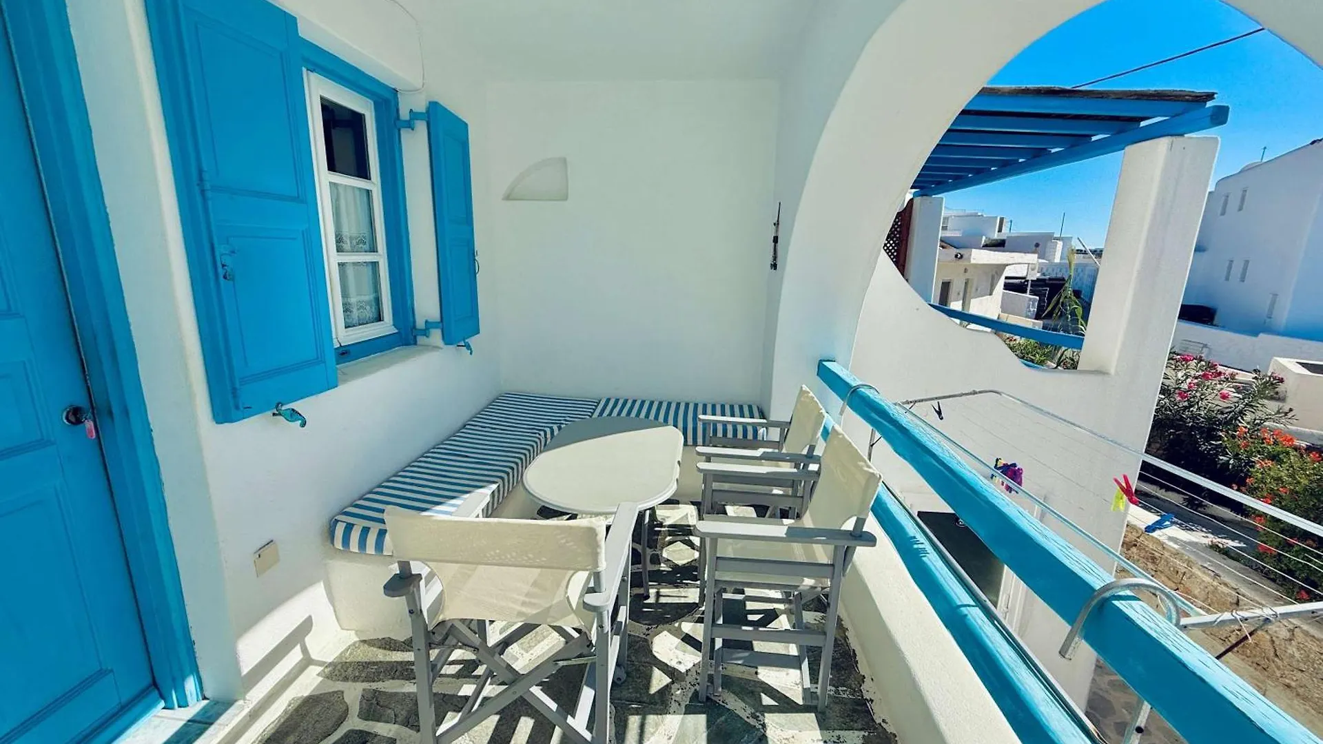 Appartement Stylish 2 Bd Escape Apt With Patio At Ornos Beach Griekenland