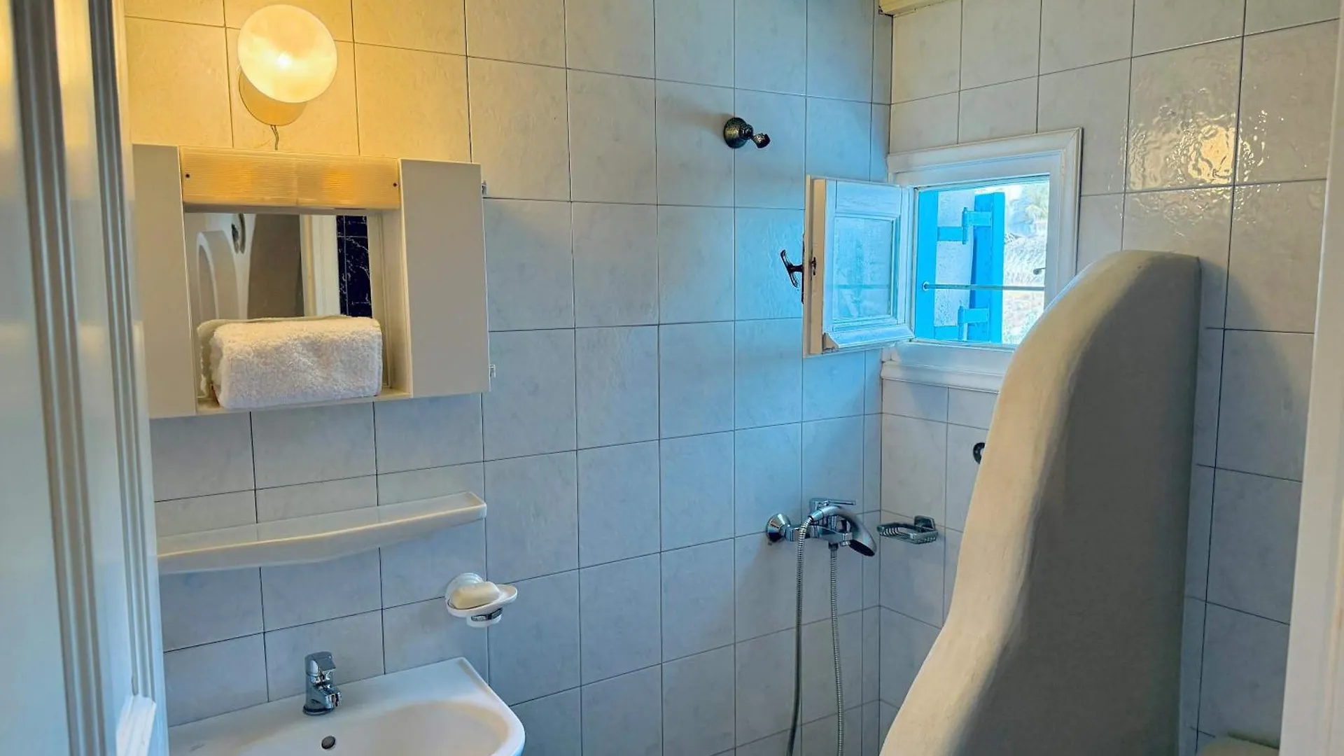 Stylish 2 Bd Escape Apt With Patio At Ornos Beach 0*, Ornos (Mykonos) Griekenland
