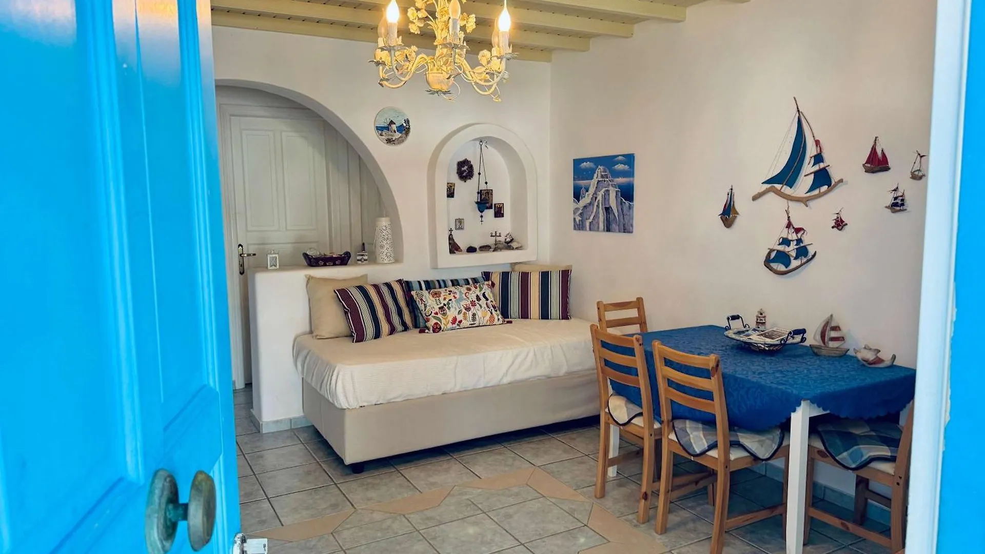 Appartement Stylish 2 Bd Escape Apt With Patio At Ornos Beach