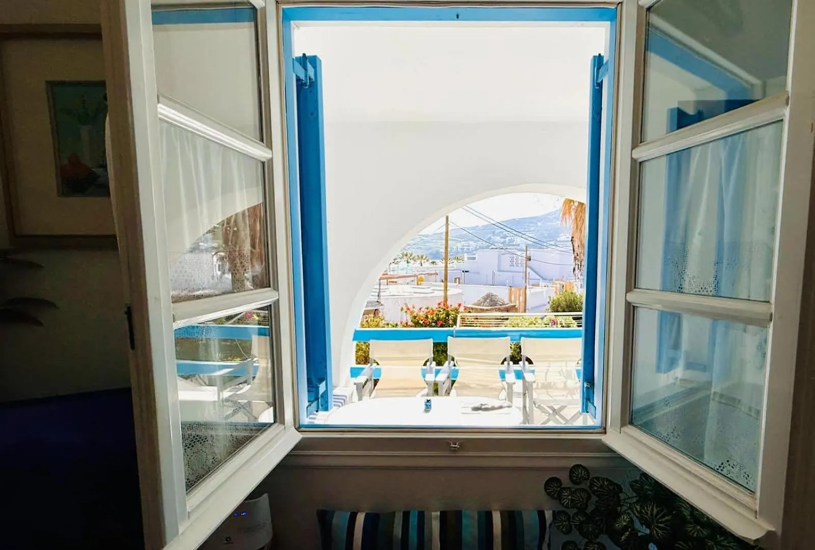 Lägenhet Stylish 2 Bd Escape Apt With Patio At Ornos Beach