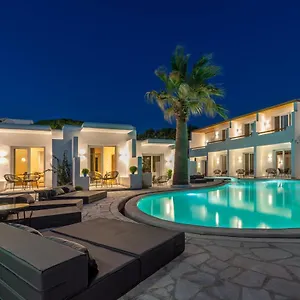 Omnia Mykonos Boutique & Ornos (Mykonos)